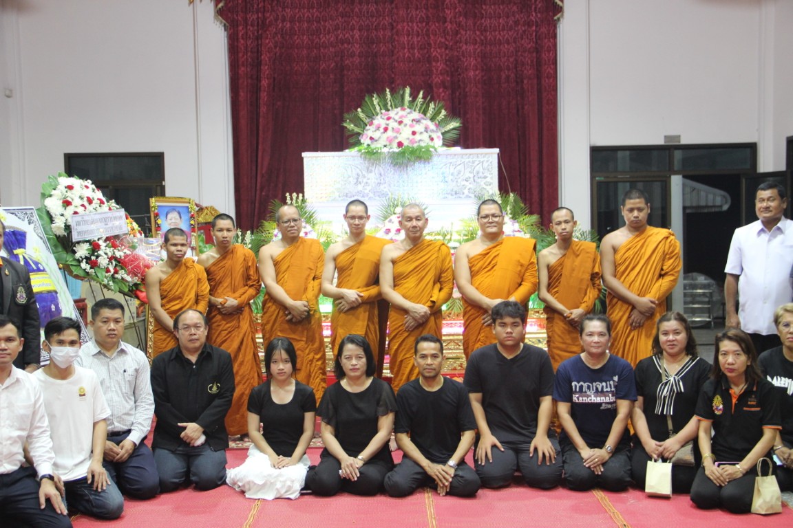 มหาวิทยาลัยมหามกุฏราชวิทยาลัย วิทยาเขตมหาวชิราลงกรณราชวิทยาลัย ร่วมพิธีรดน้ำศพมารดาของบุคลากร พร้อมร่วมฟังสวดอภิธรรม
